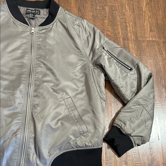 Bomber Jacket - Picture 3 of 5